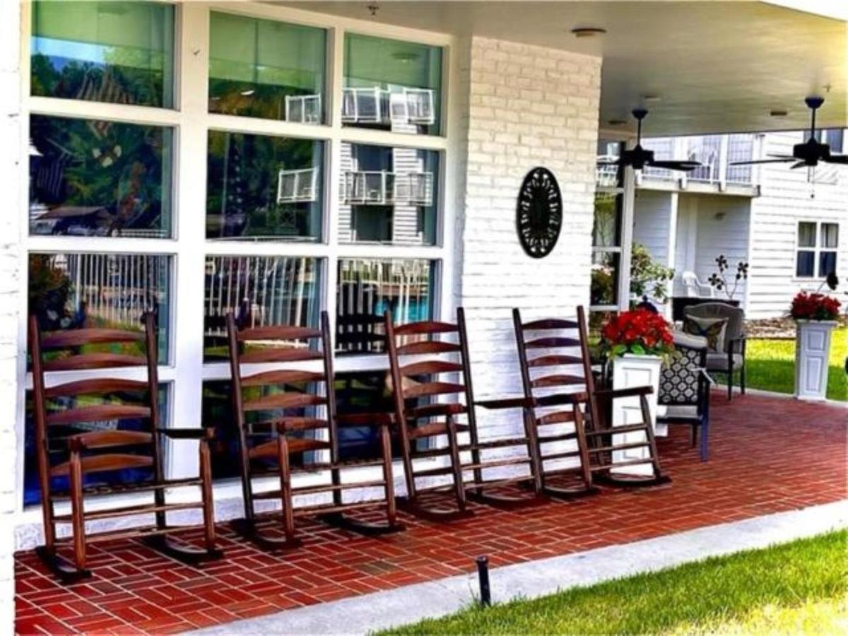 סביירוויל The Inn At Apple Valley, Ascend Hotel Collection מראה חיצוני תמונה