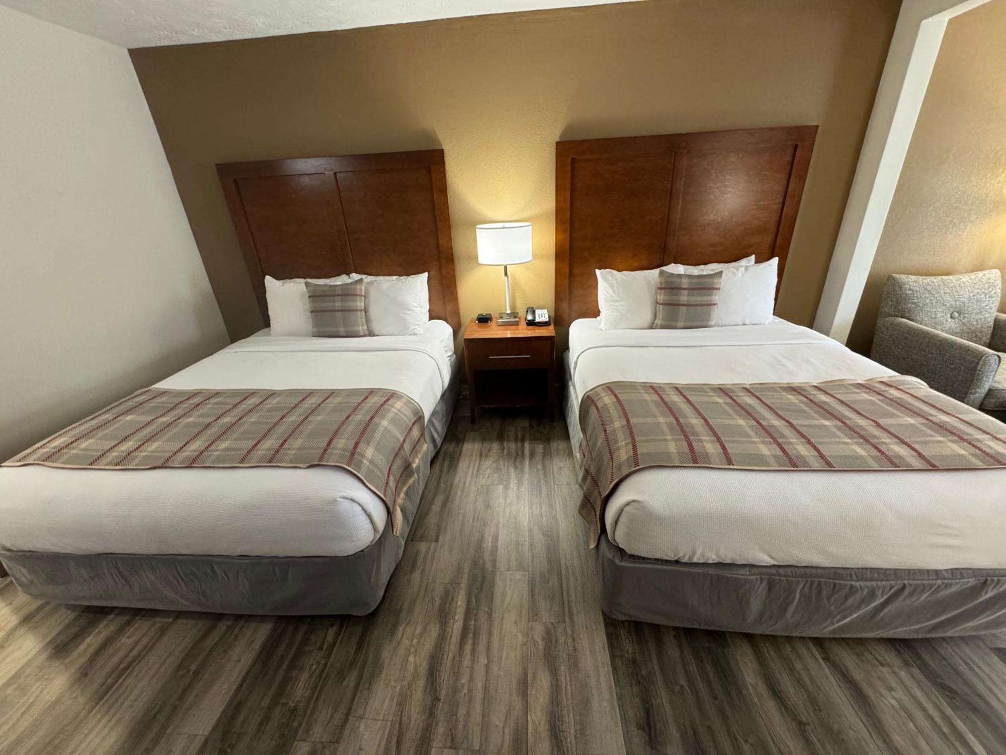 סביירוויל The Inn At Apple Valley, Ascend Hotel Collection מראה חיצוני תמונה
